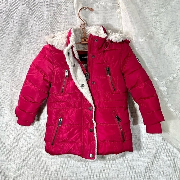 Girls Diesel pink hooded puffer jacket size 2T - Picture 12 of 12